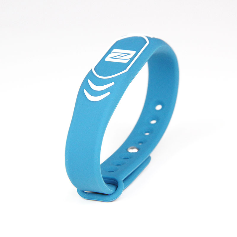 Multi Color Adjustable Type Silicone Wristband RFID Tag For GYM