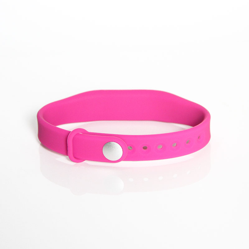 Waterproof NFC 13.56 MHz RFID Wristband With Embossed Logo