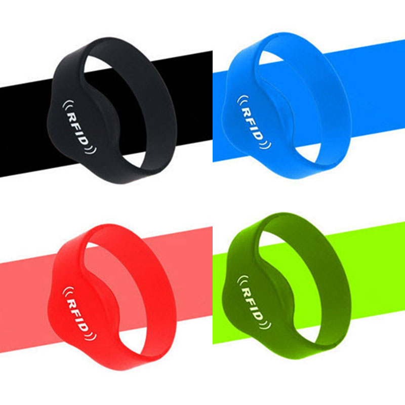 Black RFID Wristbands Waterproof Closed Type Silicone Bracelets