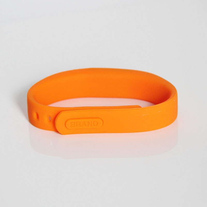 Wearable Orange Silicone Bracelets UHF RFID Wristband Tag