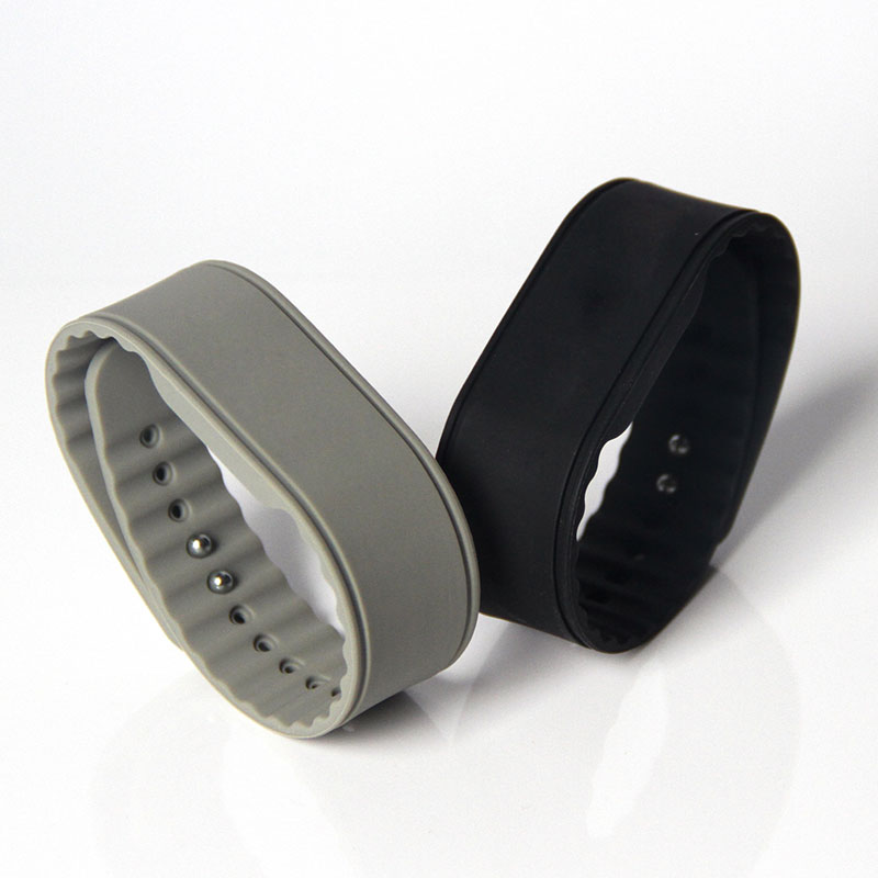 NTAG213/216 Chip RFID Bracelet Silicone NFC band For Key Tag