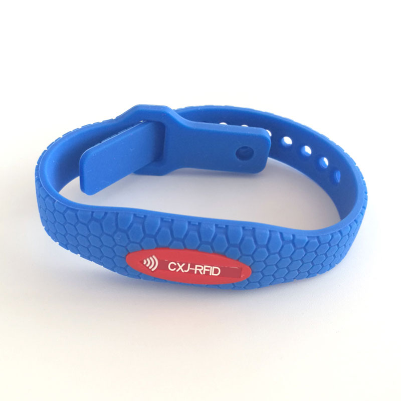 Adjustable RFID Wristband Cost of Waterproof Silicone Material