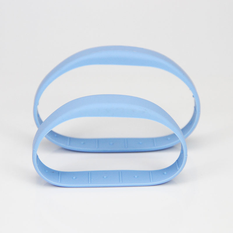 Rubber RFID Access Control Wristbands OEM Wearable RFID Tags