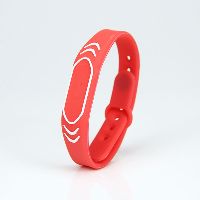 Plug-in locking RFID Sport Silicone Wristbands HF RFID Bracelet 