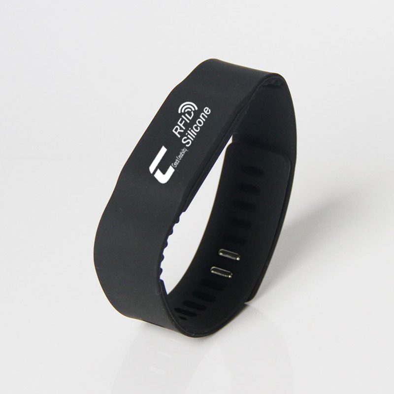 LF 125KHz Scannable Silicone RFID Wristbands Price Wholesale