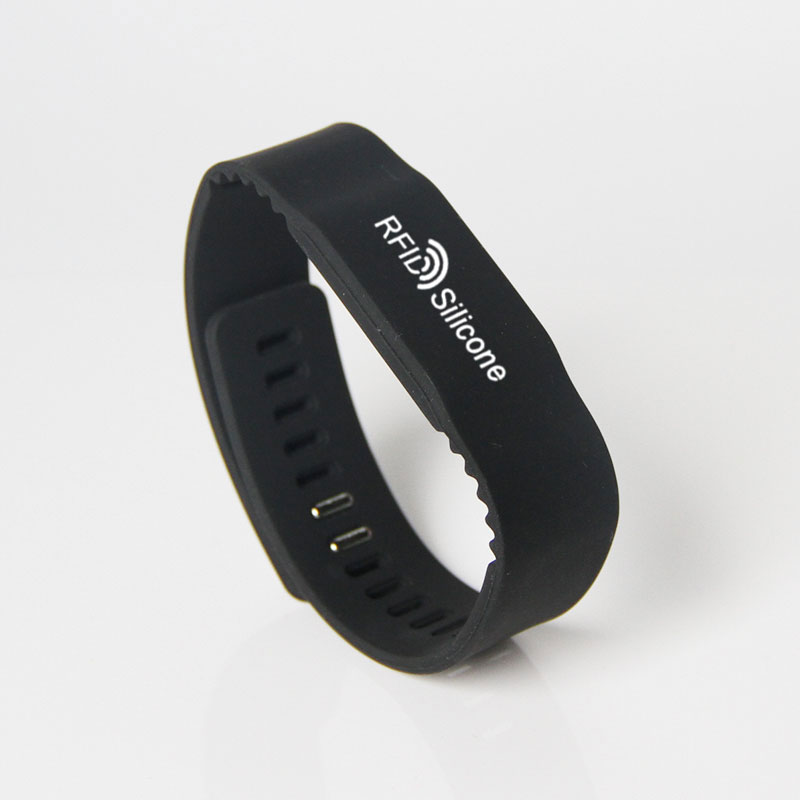 LF 125KHz Scannable Silicone RFID Wristbands Price Wholesale