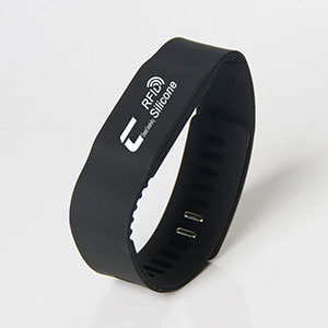 LF 125KHz Scannable Silicone RFID Wristbands Price Wholesale