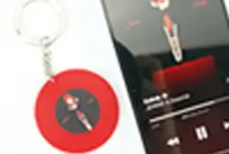 enabled nfc, is easy to tap for playing music